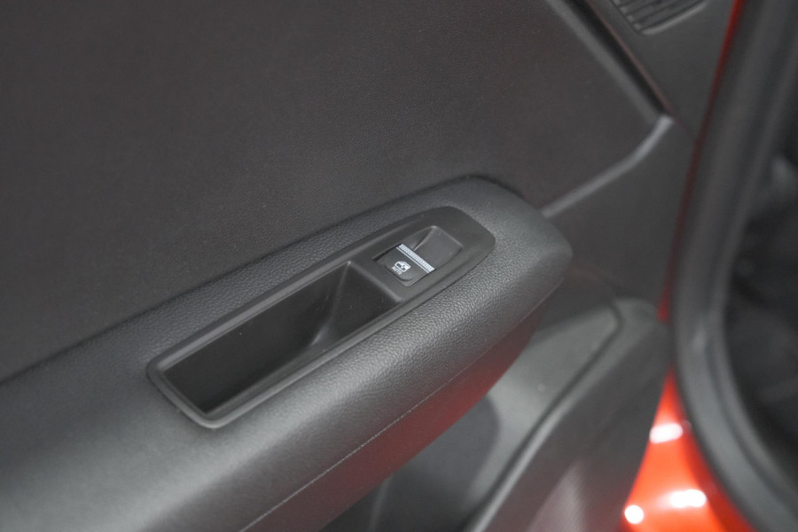 Renault Captur 1.0 TCe 90 Intens | Navigatie | Camera | Parkeersensoren | Apple Carplay