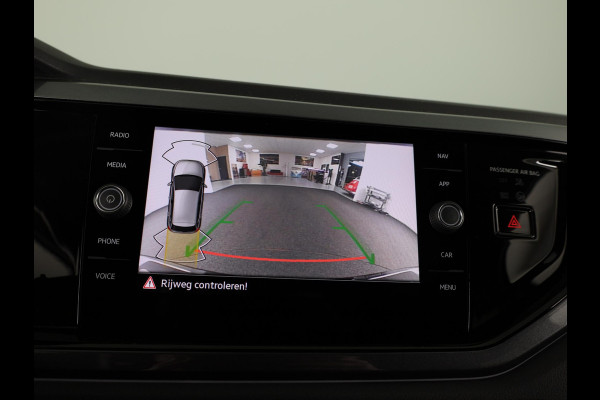 Volkswagen Polo 1.0 TSI Style 95 pk Automaat (DSG) | Navigatie | Parkeersensoren | Achteruitrijcamera | Matrix LED koplampen | Stoelverwarming |
