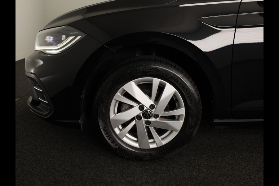 Volkswagen Polo 1.0 TSI Style 95 pk Automaat (DSG) | Navigatie | Parkeersensoren | Achteruitrijcamera | Matrix LED koplampen | Stoelverwarming |