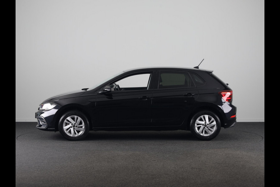 Volkswagen Polo 1.0 TSI Style 95 pk Automaat (DSG) | Navigatie | Parkeersensoren | Achteruitrijcamera | Matrix LED koplampen | Stoelverwarming |