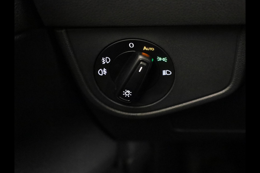 Volkswagen Polo 1.0 TSI Style 95 pk Automaat (DSG) | Navigatie | Parkeersensoren | Achteruitrijcamera | Matrix LED koplampen | Stoelverwarming |