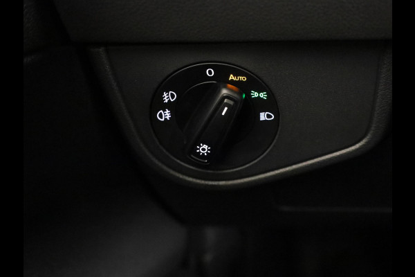 Volkswagen Polo 1.0 TSI Style 95 pk Automaat (DSG) | Navigatie | Parkeersensoren | Achteruitrijcamera | Matrix LED koplampen | Stoelverwarming |