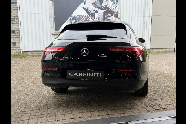 Mercedes-Benz CLA-Klasse Shooting Brake 250 e PHEV 218 Pk | Navigatie | Cruise | Climate | Half leder | 17".