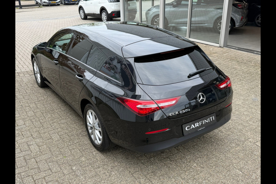 Mercedes-Benz CLA-Klasse Shooting Brake 250 e PHEV 218 Pk | Navigatie | Cruise | Climate | Half leder | 17".