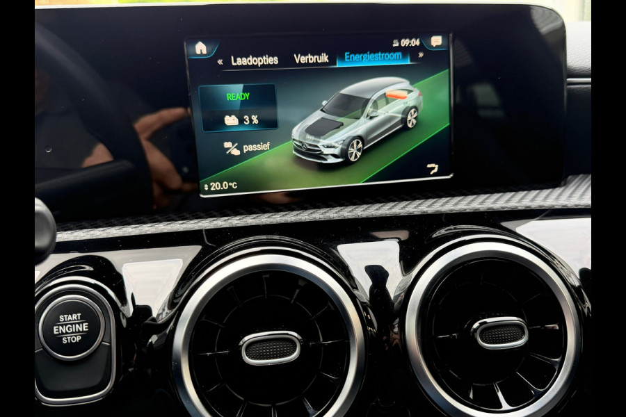 Mercedes-Benz CLA-Klasse Shooting Brake 250 e PHEV 218 Pk | Navigatie | Cruise | Climate | Half leder | 17".