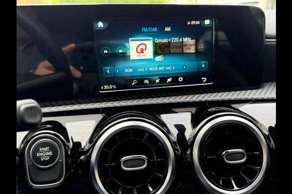 Mercedes-Benz CLA-Klasse Shooting Brake 250 e PHEV 218 Pk | Navigatie | Cruise | Climate | Half leder | 17".