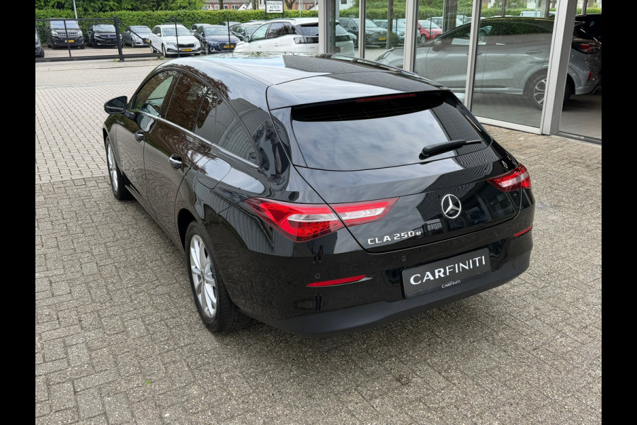 Mercedes-Benz CLA-Klasse Shooting Brake 250 e PHEV 218 Pk | Navigatie | Cruise | Climate | Half leder | 17".