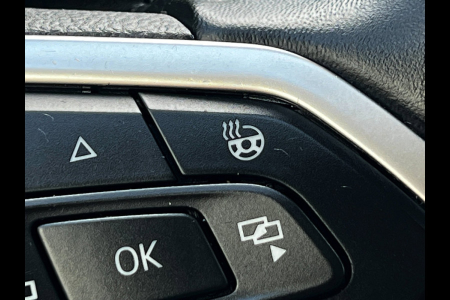 Volkswagen Golf 1.4 eHybrid Style plugin_204PK_Carplay_stoel massage_ACC