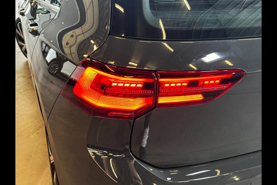 Volkswagen Golf 1.4 eHybrid Style plugin_204PK_Carplay_stoel massage_ACC