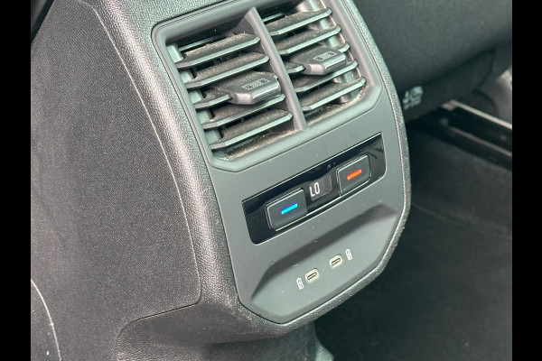 Seat Leon Sportstourer 1.5 TSI Style Launch Edition |TREKHAAK| ACC|CAMERA|