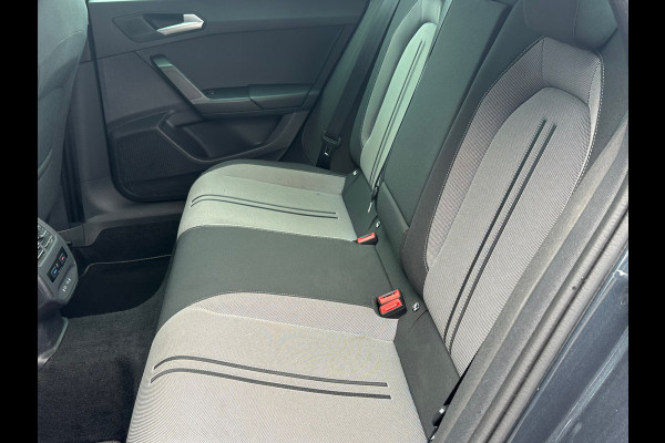 Seat Leon Sportstourer 1.5 TSI Style Launch Edition |TREKHAAK| ACC|CAMERA|