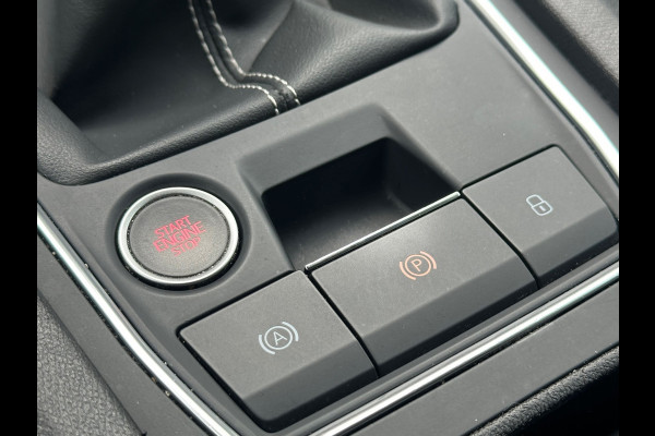 Seat Leon Sportstourer 1.5 TSI Style Launch Edition |TREKHAAK| ACC|CAMERA|