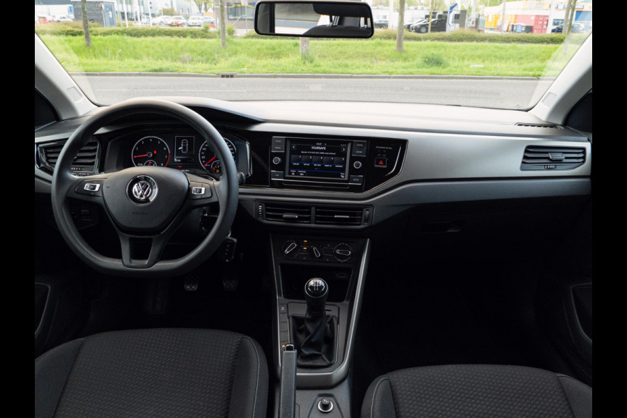Volkswagen Polo 1.0 MPI Comfortline Business