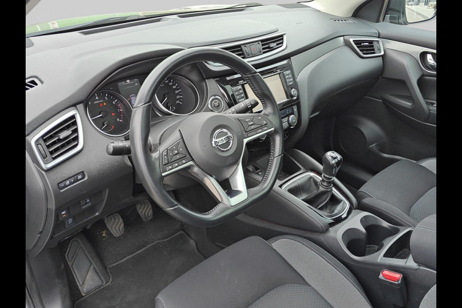 Nissan QASHQAI 1.2 N-Connecta | Navigatiesysteem | Trekhaak! | Panoramadak