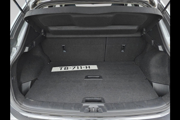 Nissan QASHQAI 1.2 N-Connecta | Navigatiesysteem | Trekhaak! | Panoramadak