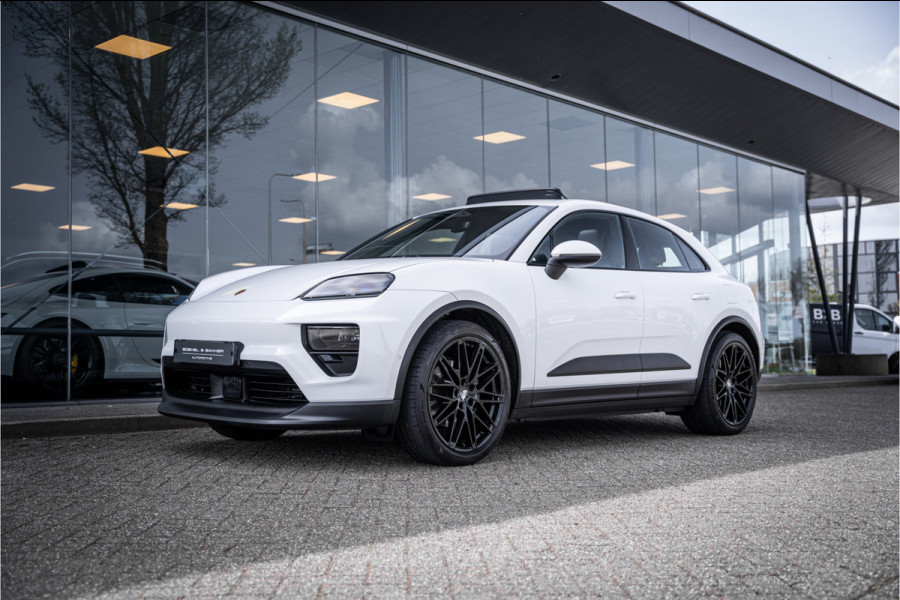 Porsche Macan 100 kWh ** Panodak ** 22inch ** BOSE ** Rijbereik 588km (WLTP) NL-auto ** NAP!!