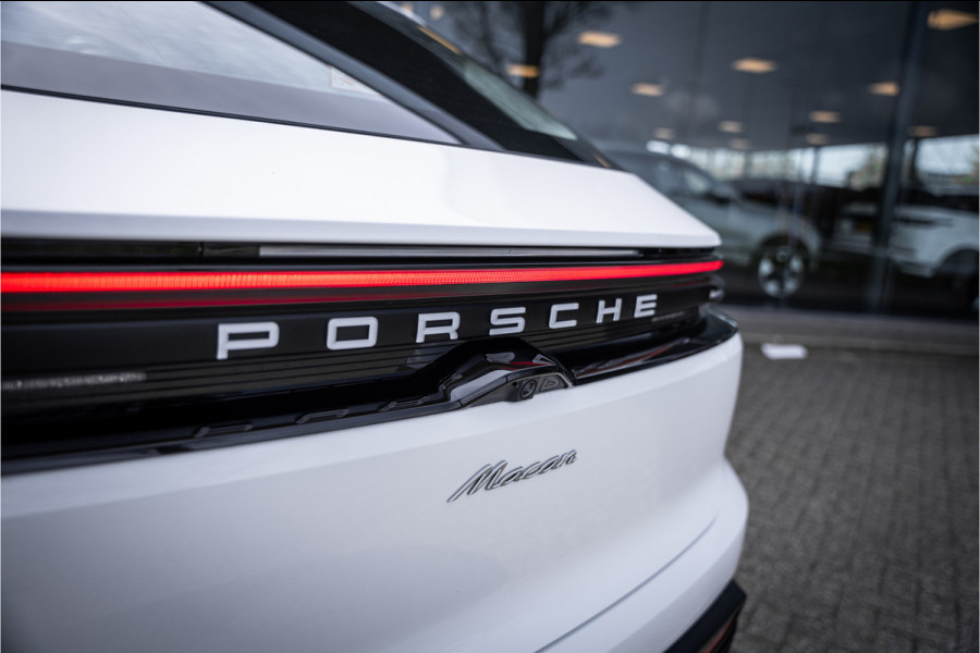 Porsche Macan 100 kWh ** Panodak ** 22inch ** BOSE ** Rijbereik 588km (WLTP) NL-auto ** NAP!!