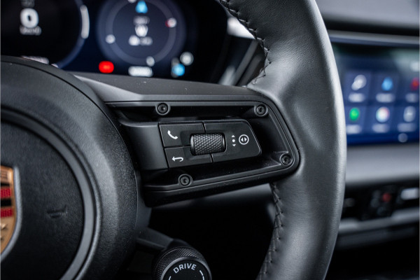 Porsche Macan 100 kWh ** Panodak ** 22inch ** BOSE ** Rijbereik 588km (WLTP) NL-auto ** NAP!!