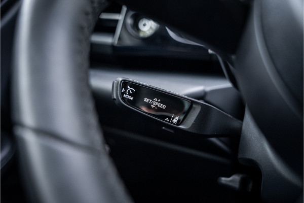 Porsche Macan 100 kWh ** Panodak ** 22inch ** BOSE ** Rijbereik 588km (WLTP) NL-auto ** NAP!!