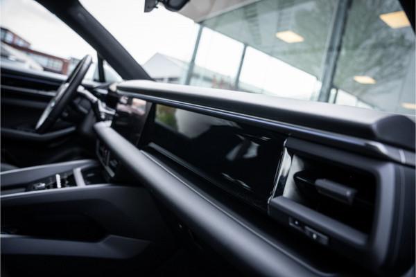 Porsche Macan 100 kWh ** Panodak ** 22inch ** BOSE ** Rijbereik 588km (WLTP) NL-auto ** NAP!!
