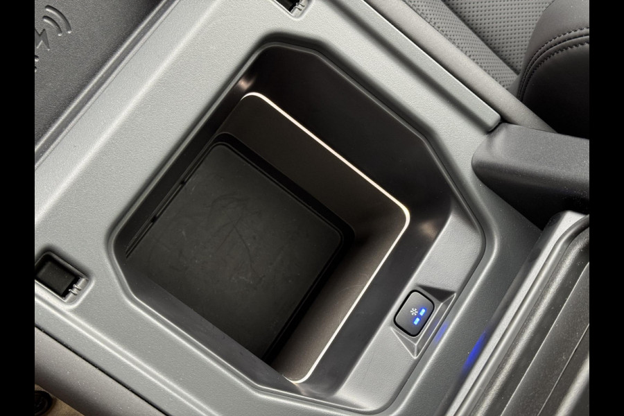 Land Rover Defender 110 P300e 110 X-Dynamic SE