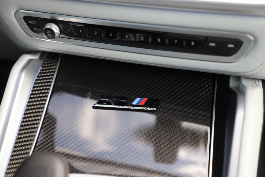 BMW X5 M Competition | 625PK | Head-up | Massage | Carbon | Bowers&Wilkins | Schaalstoelen | Keyless-go | Entertainment achterin | Sfee