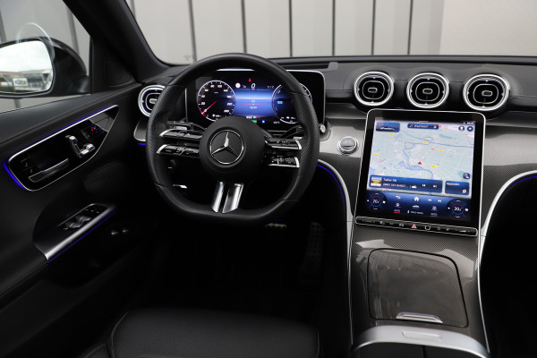 Mercedes-Benz C-Klasse 300e AMG | 313PK | Head-up | Keyless-go | Pano | Digital-light | Sfeerverlichting | Standkachel | Leder | 2022.