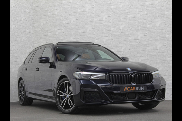 BMW 5 Serie Touring 530e M-Sport | Panorama | 360 Camera | ACC | Harman-Kardon | Trekhaak | Keyless-Entry | Leder | Rij-Assist Pro | 19'' | Sfeerverlichting | Carplay | LED | Zonwering | Standkachel | Draadloos Laden | Dealer onderhouden |