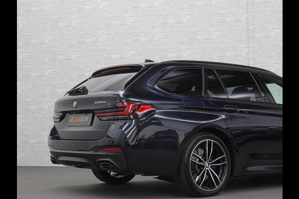 BMW 5 Serie Touring 530e M-Sport | Panorama | 360 Camera | ACC | Harman-Kardon | Trekhaak | Keyless-Entry | Leder | Rij-Assist Pro | 19'' | Sfeerverlichting | Carplay | LED | Zonwering | Standkachel | Draadloos Laden | Dealer onderhouden |
