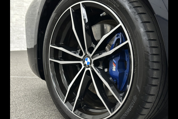 BMW 5 Serie Touring 530e M-Sport | Panorama | 360 Camera | ACC | Harman-Kardon | Trekhaak | Keyless-Entry | Leder | Rij-Assist Pro | 19'' | Sfeerverlichting | Carplay | LED | Zonwering | Standkachel | Draadloos Laden | Dealer onderhouden |