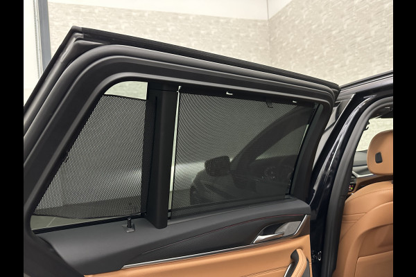 BMW 5 Serie Touring 530e M-Sport | Panorama | 360 Camera | ACC | Harman-Kardon | Trekhaak | Keyless-Entry | Leder | Rij-Assist Pro | 19'' | Sfeerverlichting | Carplay | LED | Zonwering | Standkachel | Draadloos Laden | Dealer onderhouden |