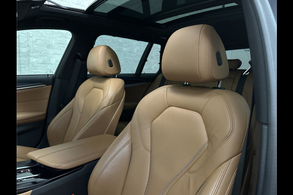 BMW 5 Serie Touring 530e M-Sport | Panorama | 360 Camera | ACC | Harman-Kardon | Trekhaak | Keyless-Entry | Leder | Rij-Assist Pro | 19'' | Sfeerverlichting | Carplay | LED | Zonwering | Standkachel | Draadloos Laden | Dealer onderhouden |