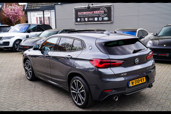 BMW X2 XDrive20i High Executive | Stoelverwarming | Panorama | Head Up Display | M Sport onderstel | M Sport pakket