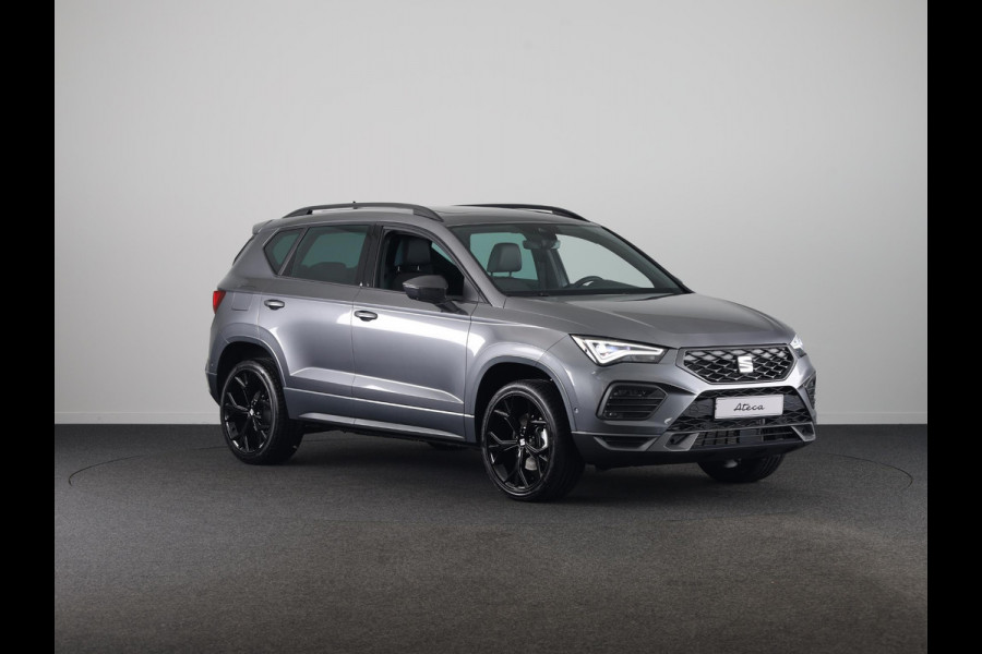Seat Ateca 1.5 TSI FR Business Intense | SEAT Audio System | Velgen 'Exclusive Glossy Black', 19 inch | Kuipstoelen, Dinamica Aurora Blue (suede look) | Verwambare voorstoelen + Stuurwiel | Reservewiel 18" staal