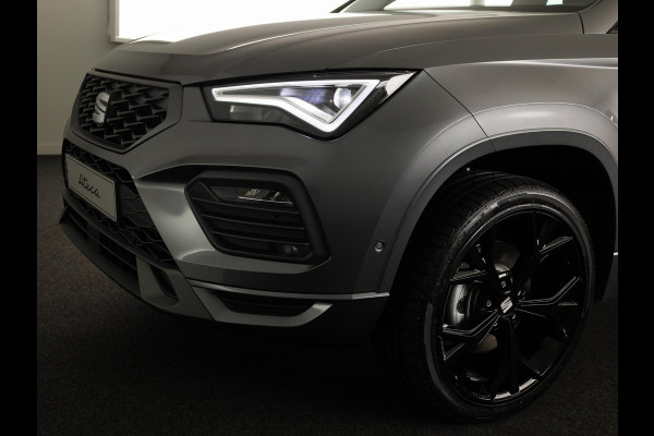 Seat Ateca 1.5 TSI FR Business Intense | SEAT Audio System | Velgen 'Exclusive Glossy Black', 19 inch | Kuipstoelen, Dinamica Aurora Blue (suede look) | Verwambare voorstoelen + Stuurwiel | Reservewiel 18" staal