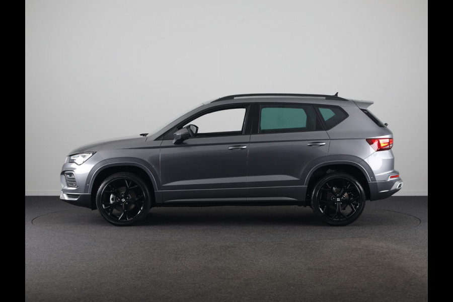 Seat Ateca 1.5 TSI FR Business Intense | SEAT Audio System | Velgen 'Exclusive Glossy Black', 19 inch | Kuipstoelen, Dinamica Aurora Blue (suede look) | Verwambare voorstoelen + Stuurwiel | Reservewiel 18" staal