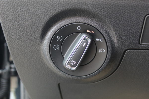 Seat Arona 1.0 TSI FR Limited Edition , Slechts 47107km Climate control , Camera , Trekhaak , Cruise control Dealeronderhouden , parkeersensoren V+A