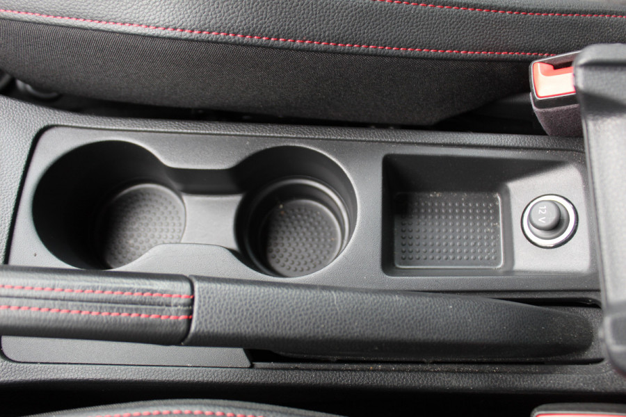 Seat Arona 1.0 TSI FR Limited Edition , Slechts 47107km Climate control , Camera , Trekhaak , Cruise control Dealeronderhouden , parkeersensoren V+A