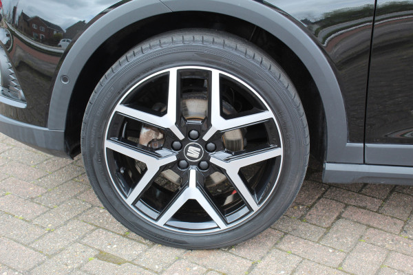 Seat Arona 1.0 TSI FR Limited Edition , Slechts 47107km Climate control , Camera , Trekhaak , Cruise control Dealeronderhouden , parkeersensoren V+A