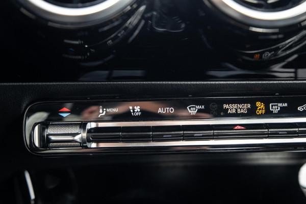 Mercedes-Benz A-Klasse 250 e Business Line CARPLAY / CAMERA / LEER / DEALER ONDERHOUDEN