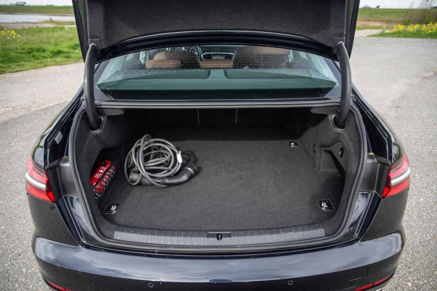 Audi A6 Avant 50 TFSI e quattro Advanced edition BRUIN LEER / CARPLAY / BTW AUTO / KEYLESS / DEALER ONDERHOUDEN