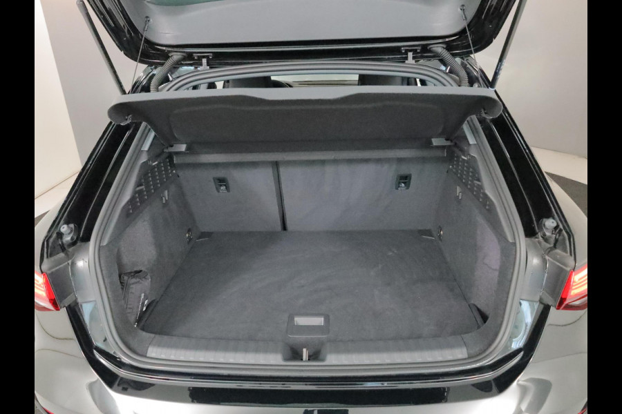 Audi A3 Sportback 30 TFSI Pro Line 110 pk S-tronic | Verlengde garantie | Navigatie via App | Parkeersensoren achter | Cruise control |