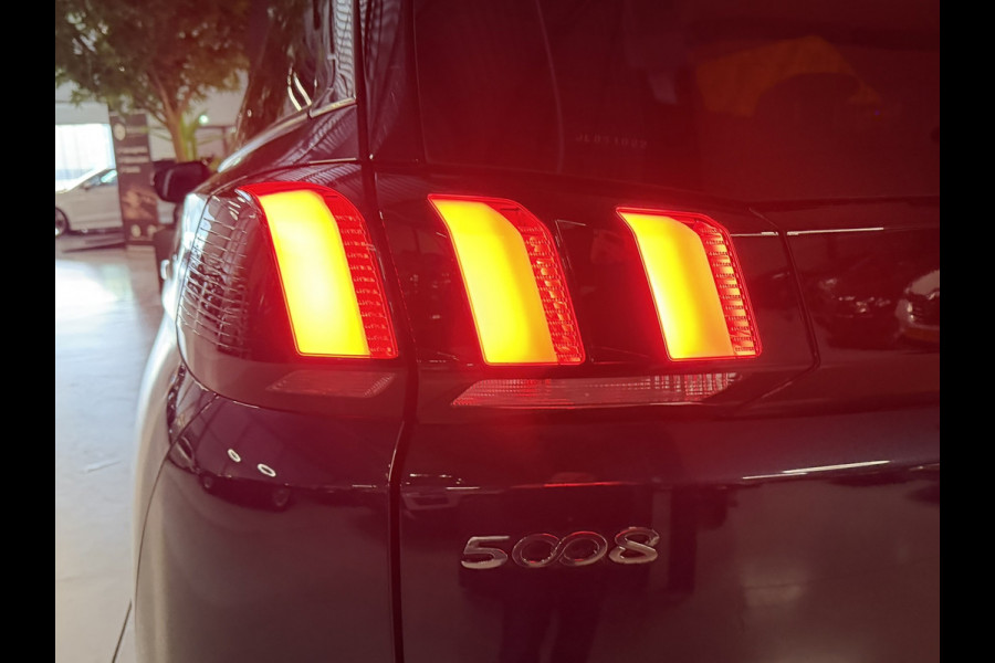 Peugeot 5008 1.2 PureTech Allure 7P. Garantie Carplay Cruise Navi Clima Led Lane PDC Rijklaar