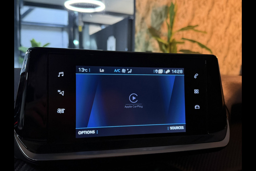 Peugeot 2008 1.2 PureTech Style Pack Garantie Carplay Cruise Navi Clima Led PDC Rijklaar