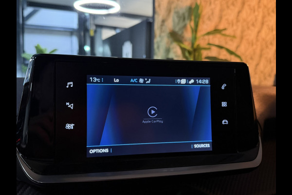Peugeot 2008 1.2 PureTech Style Pack Garantie Carplay Cruise Navi Clima Led PDC Rijklaar