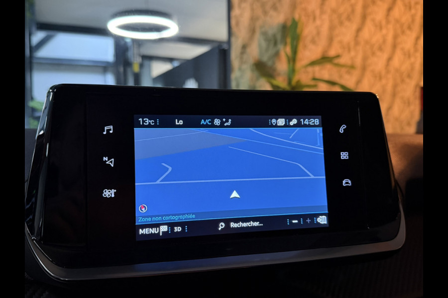 Peugeot 2008 1.2 PureTech Style Pack Garantie Carplay Cruise Navi Clima Led PDC Rijklaar