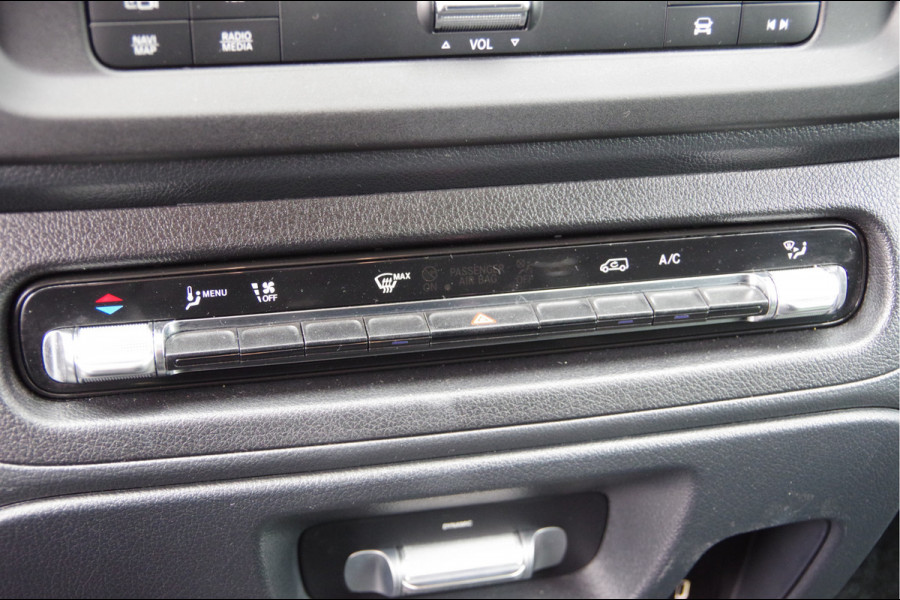 Mercedes-Benz Vito 116 CDI L2 3-ZITS, AUT. LED, COMFORT STOEL, MBUX, NAVI, CAMERA, CRUISE, CLIMA, PARKEERSENSOREN