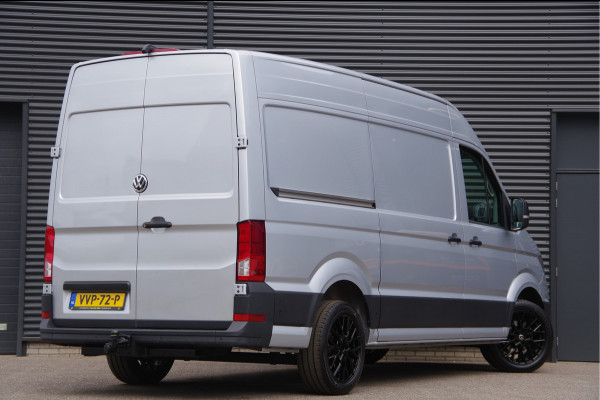 Volkswagen Crafter 35 2.0 TDI L3H3(L2H2) 75 EDITION 177PK AUT. LED, LEDER, TREKHAAK, ERGO ACTIVE GEVEERDE STOEL, STUURVERWARMING, STOELVERWARMING,