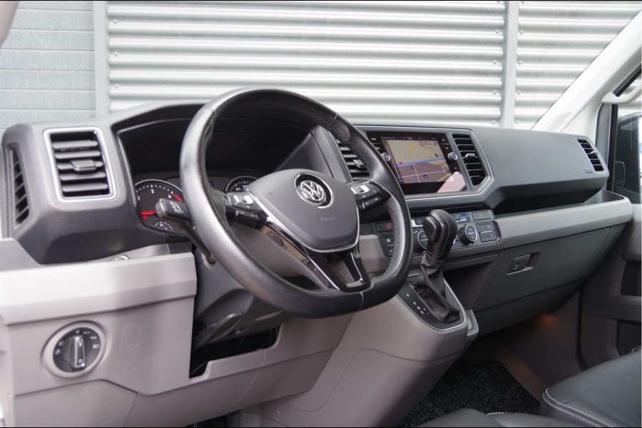 Volkswagen Crafter 35 2.0 TDI L3H3(L2H2) 75 EDITION 177PK AUT. LED, LEDER, TREKHAAK, ERGO ACTIVE GEVEERDE STOEL, STUURVERWARMING, STOELVERWARMING,