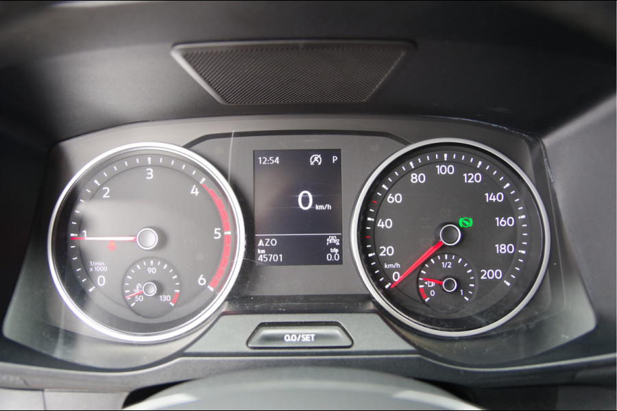 Volkswagen Crafter 35 2.0 TDI L3H3(L2H2) 75 EDITION 177PK AUT. LED, LEDER, TREKHAAK, ERGO ACTIVE GEVEERDE STOEL, STUURVERWARMING, STOELVERWARMING,